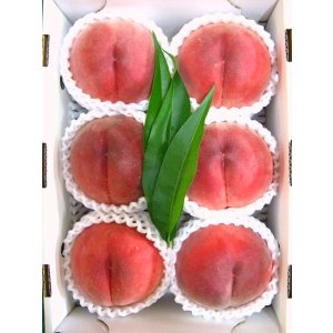 画像: 吟壌桃「さくら」4〜6玉　(2kg)